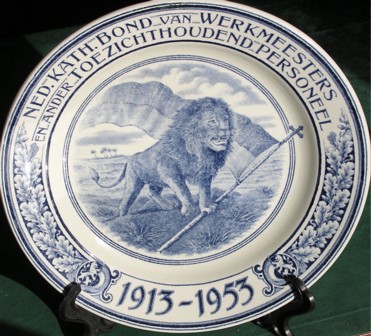 Plate of the Dutch catholic union of superintendents and other supervising personnel