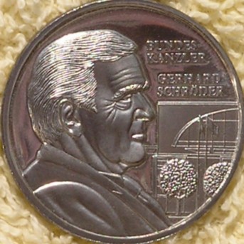 Photo of medal of Gerhard Schröder